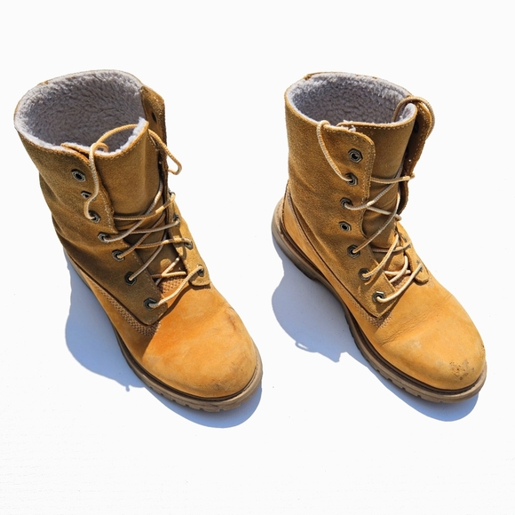 Timberland Fleece Lining Ankle Boots - Picture 8 of 8